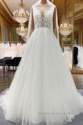 Elegant Long A-line V Neck Tulle Lace Open Back Wedding Dresses